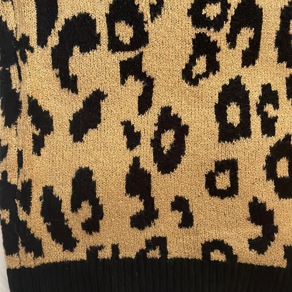 OVERSIZED LEOPARD PRINT LONG CARDIGAN SWEATER STATEMENT SLEEVES - Picture 10 of 16